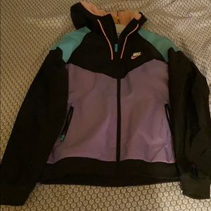 Nike windbreaker